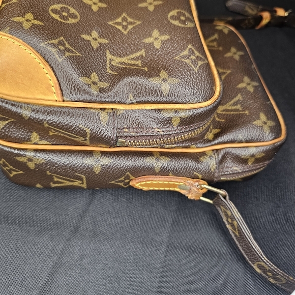 Louis Vuitton Amazone Crossbody Bag - Picture 12 of 14